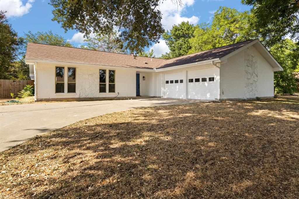 WOW!  Don't miss out on this one!  Beautifully remodeled home in Wedgewood!  You will LOVE the open concept kitchen living dining room with SO many options for your family!  GORGEOUS new quartz countertops with white shaker cabinets give you that brand new kitchen you've been wanting!  You will LOVE the showstopping master bathroom with black hexagon tile and matte black finishes!  SO MUCH to love about this one!  600+ Credit score.  Clean Rental History.  3X the monthly rent in income.