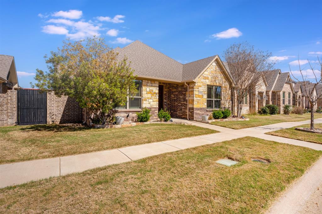 Fountain Village - Residential