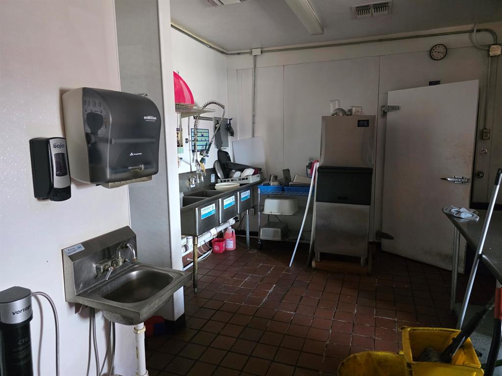 Kim Addition - Commercial Sale
