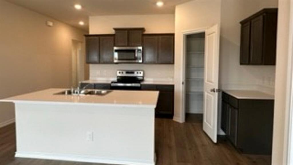 Riverfield - Residential