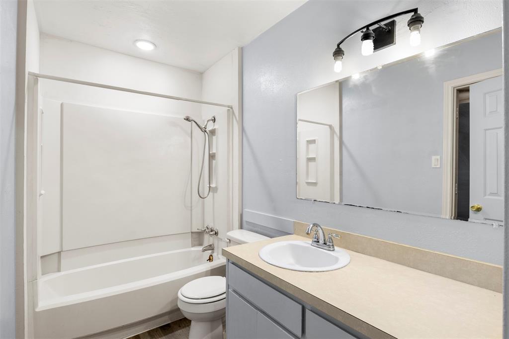 Cedarcrest Shores Estate - Residential