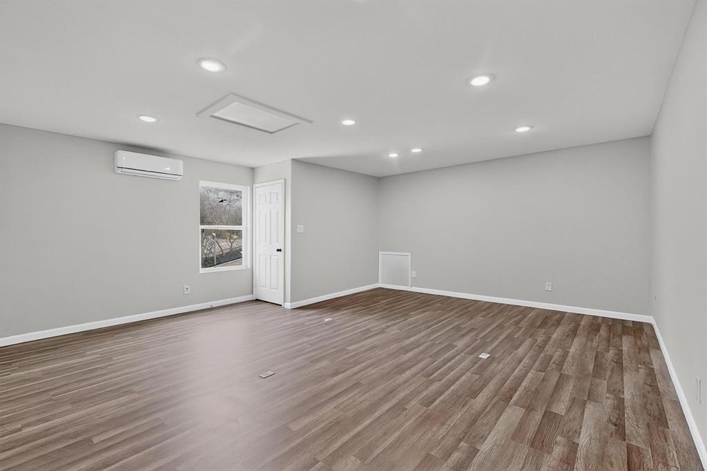 Polk Terrace - Residential