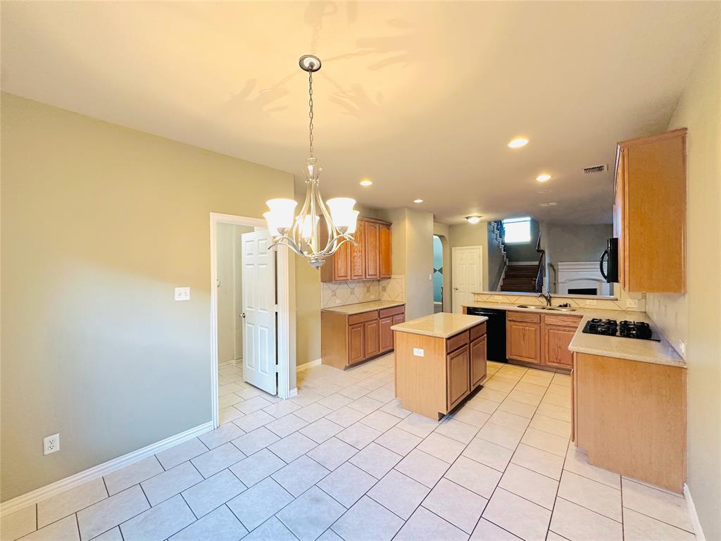 Villages Of Melissa Ph 1 - Residential Lease