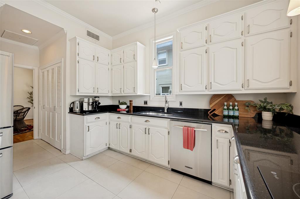 Munger Place - Residential