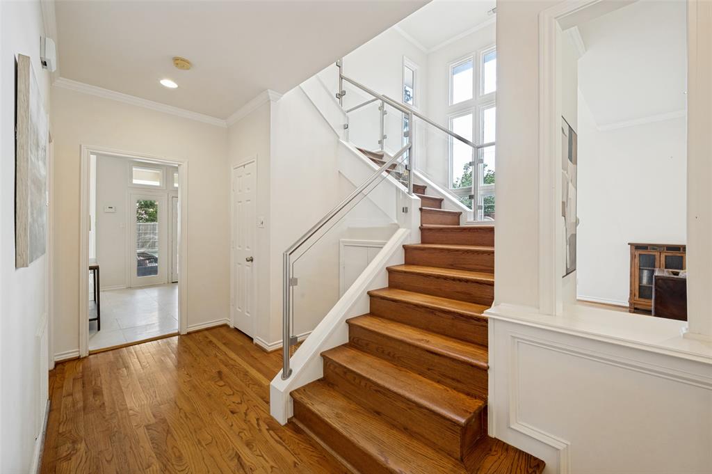 Munger Place - Residential