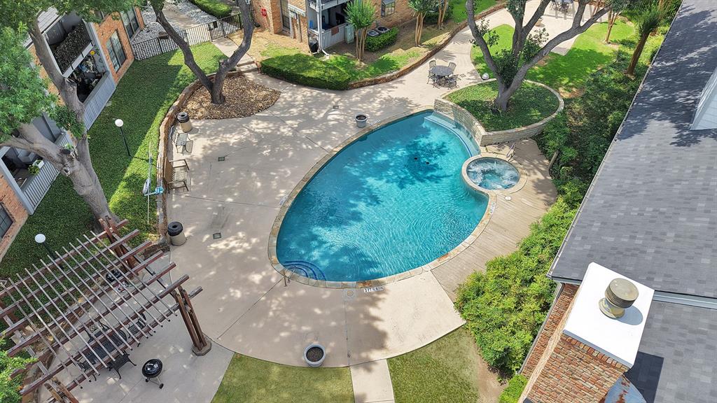 Preston Bend Village Condo - Residential