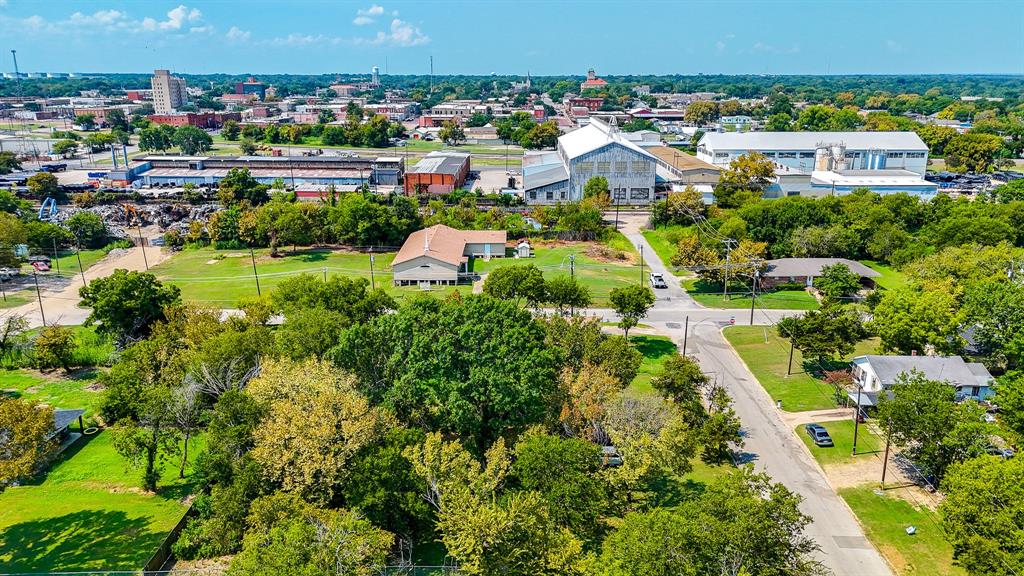 Corsicana - Land