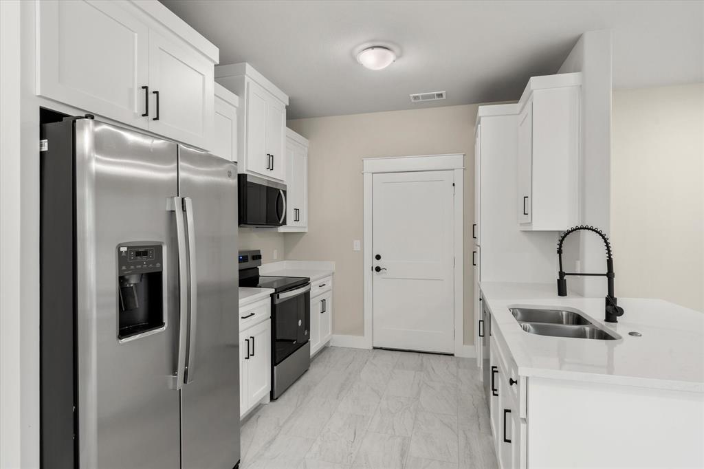 Del Mar Sub - Residential