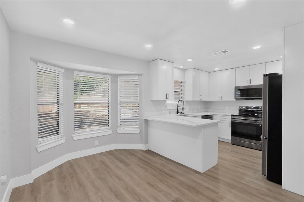 Village Glen Estates Add - Residential