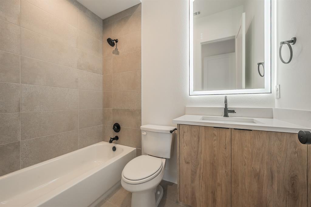 East Columbia Place - Residential