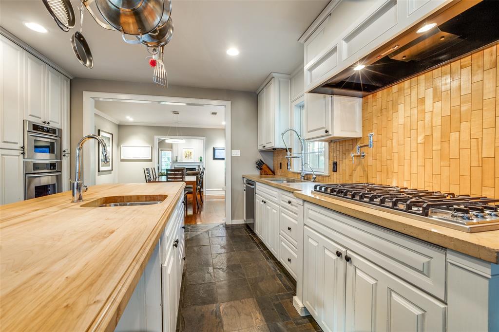 Kessler Square An Add - Residential Lease
