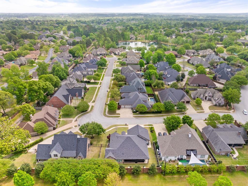 Waters Edge Oak Hollow - Residential