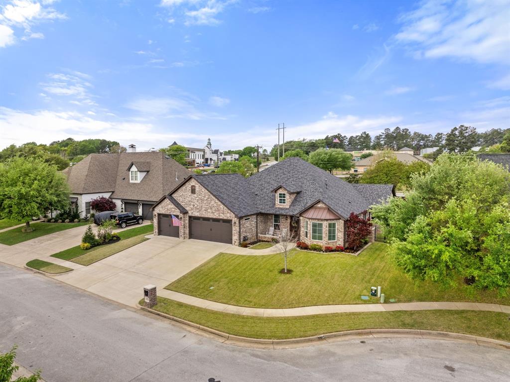 Waters Edge Oak Hollow - Residential