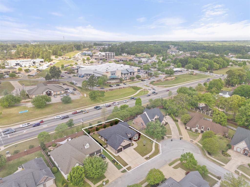 Waters Edge Oak Hollow - Residential