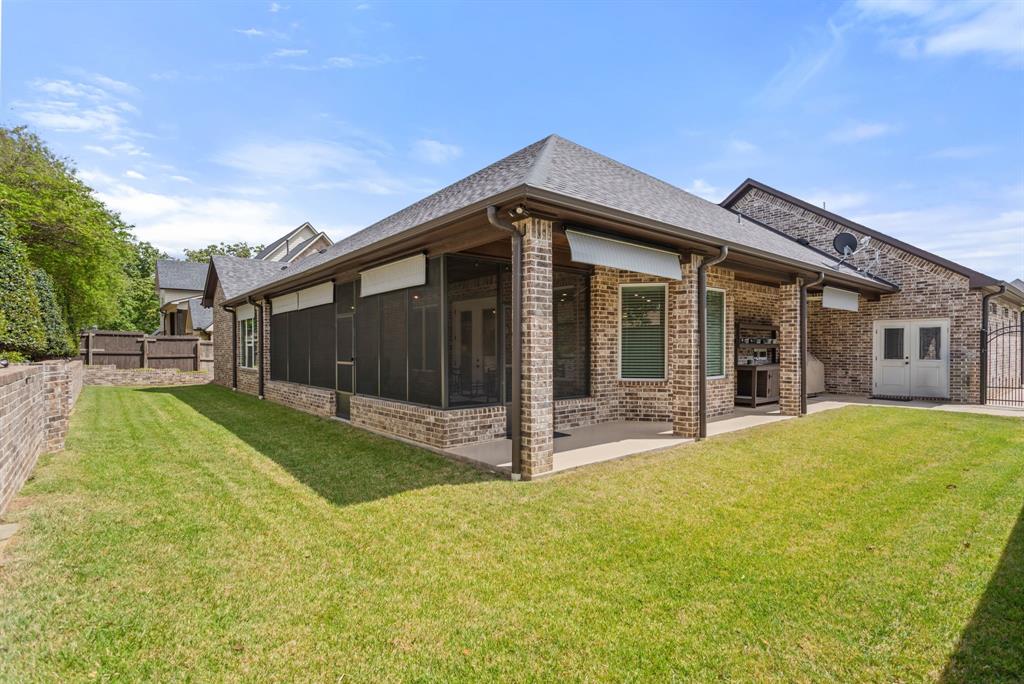 Waters Edge Oak Hollow - Residential
