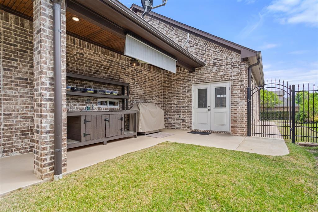Waters Edge Oak Hollow - Residential
