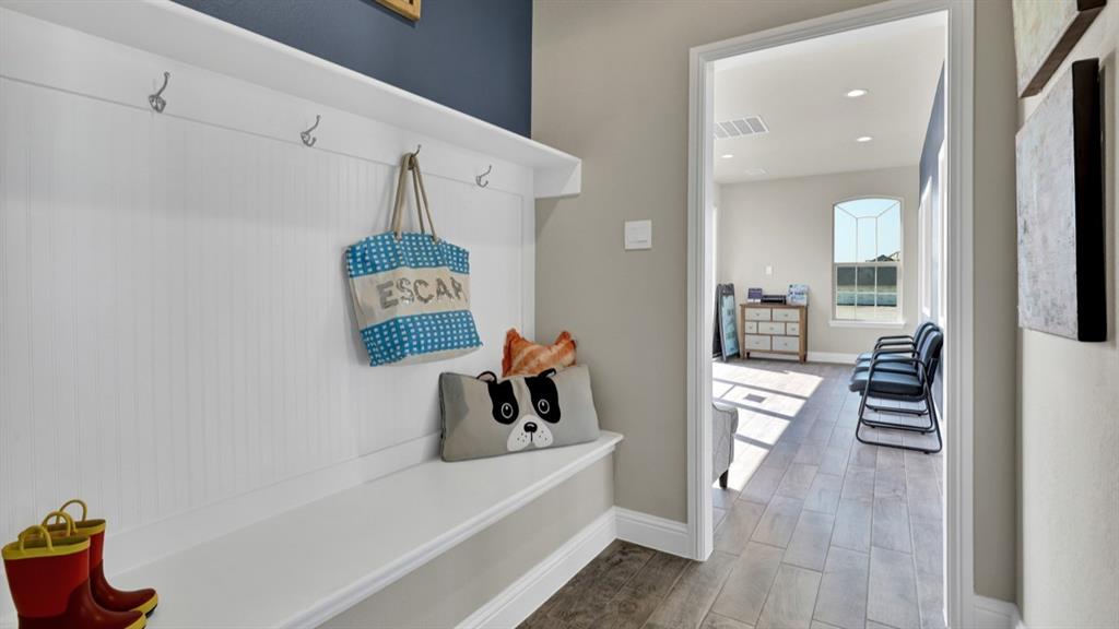 Lakeview Pointe - Residential