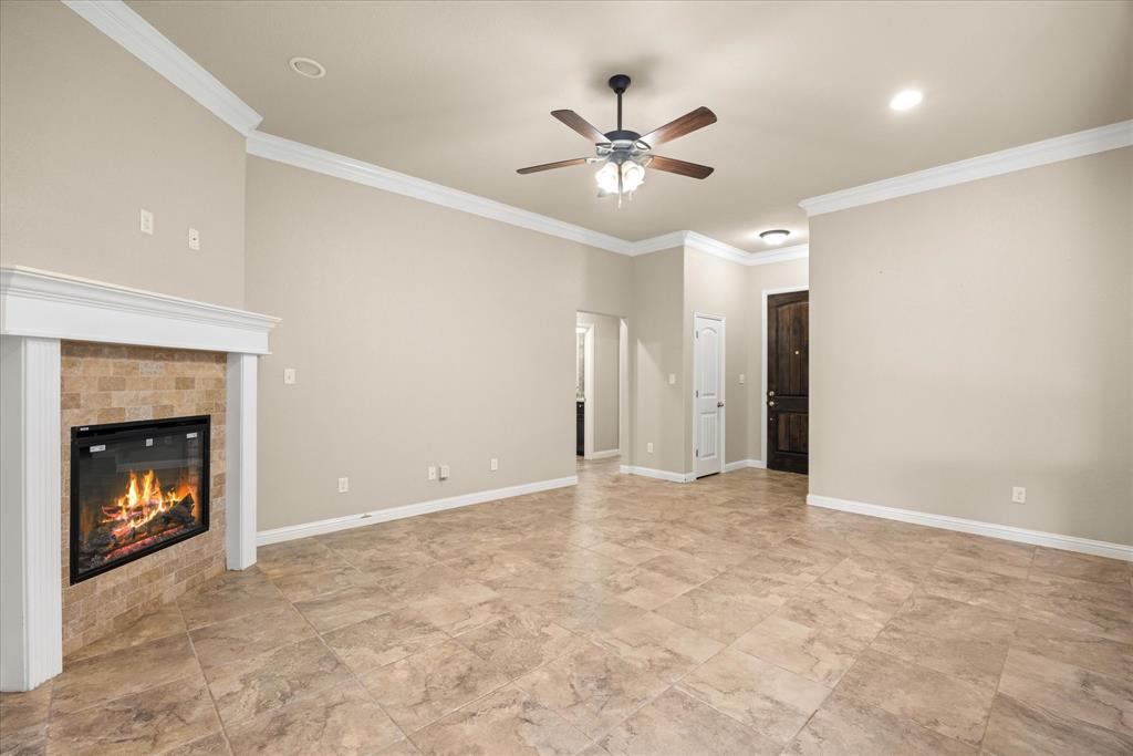 Old Granbury Villa - Residential