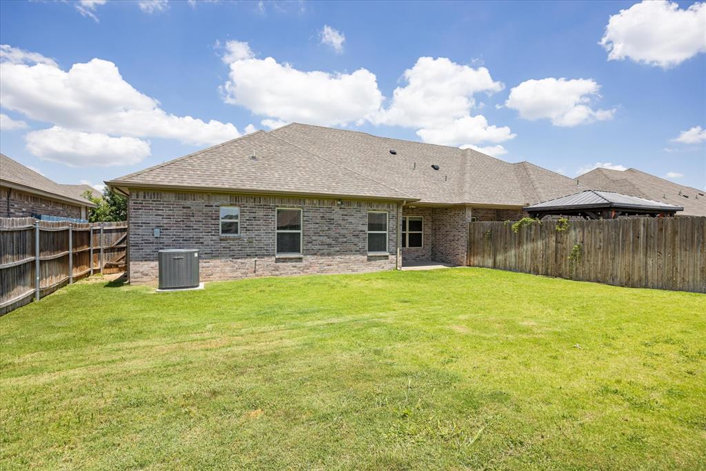 Old Granbury Villa - Residential