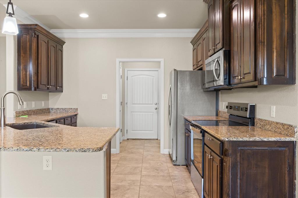 Old Granbury Villa - Residential