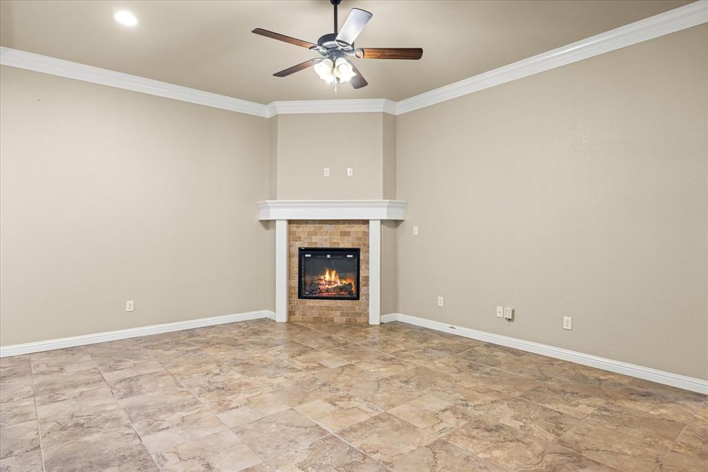 Old Granbury Villa - Residential