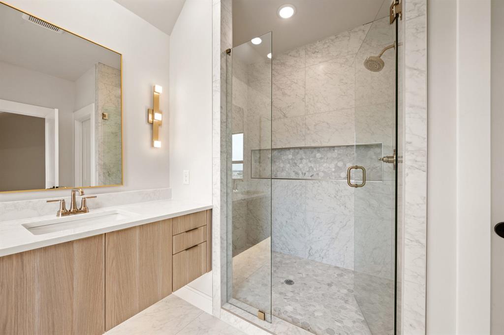 Linkside Las Colinas - Residential