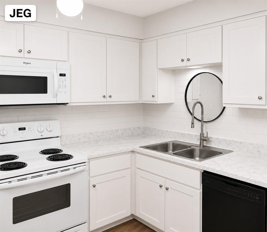 Royal Knoll Condos - Residential