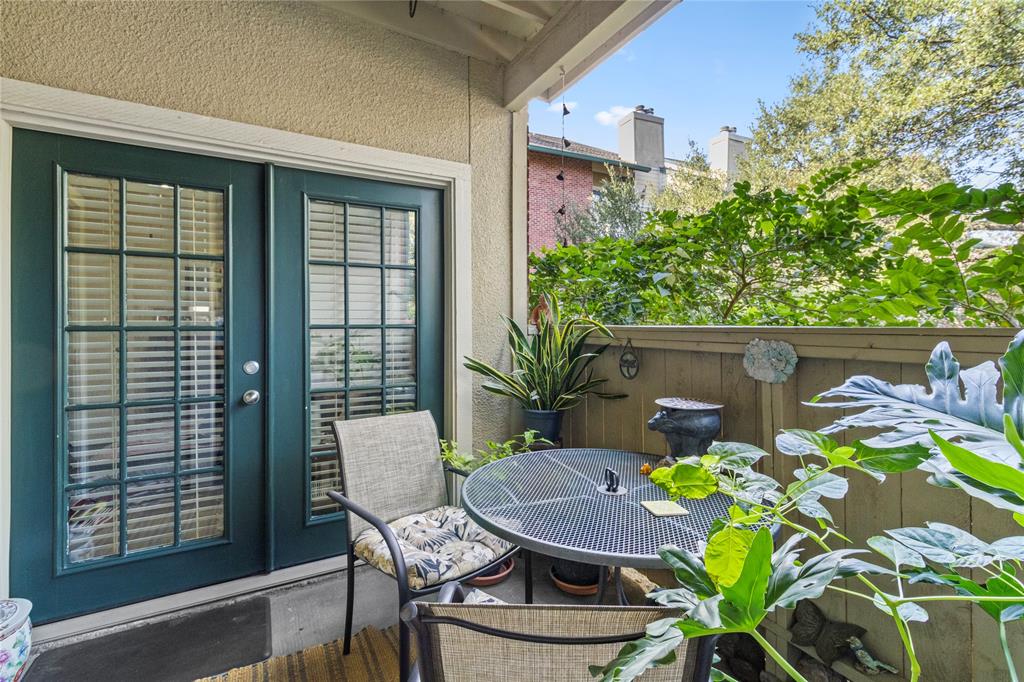 Beautiful and stylish 2-bed, 2-bath condo located in a gated community in Dallas! This first-floor unit features an open-concept layout with plenty of space for entertaining or relaxing. The spacious living room includes a tiled fireplace and French doors that open to your private balcony overlooking the community grounds and pool. The dining area offers built-in cabinetry for extra storage and easily accommodates a full-size dining table.
The kitchen features granite countertops, dark cabinetry, and great prep space. Both bedrooms are generously sized with walk-in closets. The unit includes luxury plank flooring throughout and an assigned parking space conveniently located near the entry.
This well-maintained community is ideally located just minutes from shopping, dining, and 635. Enjoy quick access to Uptown, SMU, West Village, White Rock Lake, the SOPAC Trail, and TopGolf. Tenant-occupied, an excellent investment opportunity with strong rental appeal. Don’t miss this fantastic condo offering comfort, convenience, and incredible value!