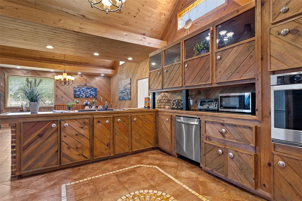 AB 283 E HILLHOUSE SUR, TR 5P - Residential