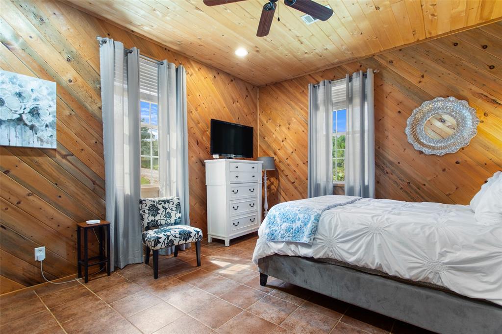 AB 283 E HILLHOUSE SUR, TR 5P - Residential