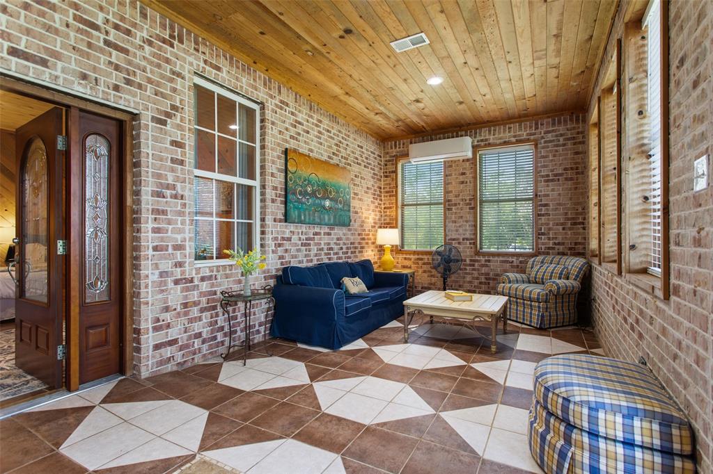 AB 283 E HILLHOUSE SUR, TR 5P - Residential