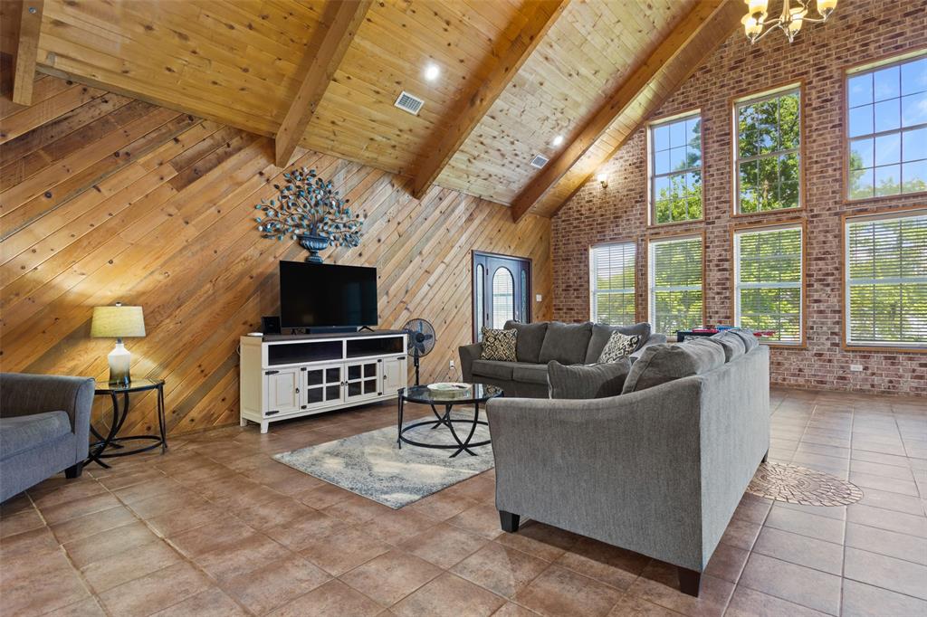 AB 283 E HILLHOUSE SUR, TR 5P - Residential