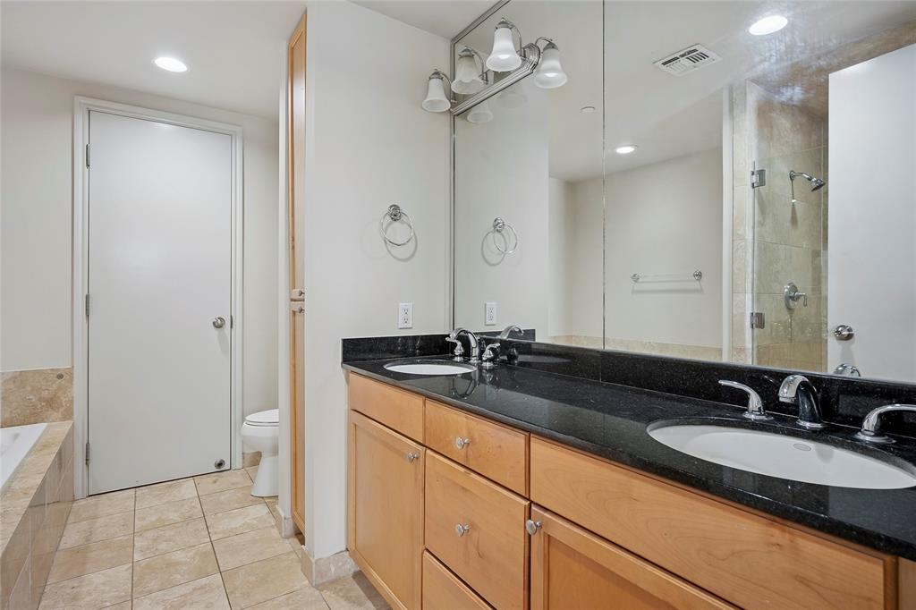 Elm Street Condo 1505 - Residential