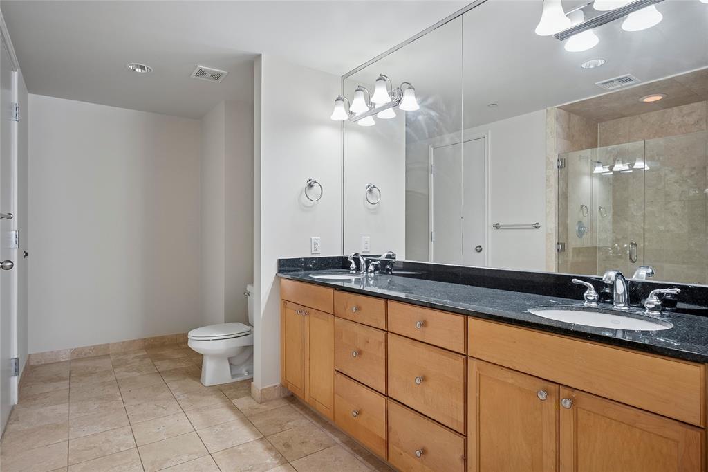Elm Street Condo 1505 - Residential
