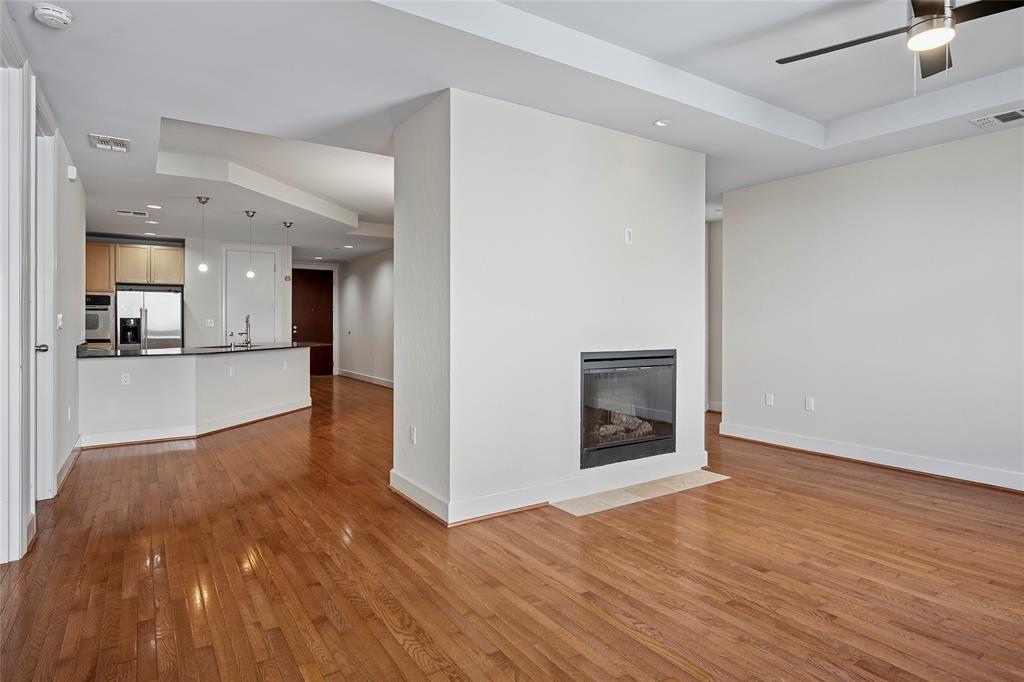 Elm Street Condo 1505 - Residential