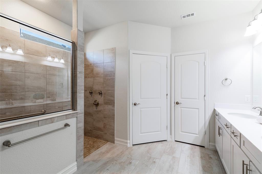 Frisco Lakes By Del Webb Villa - Residential