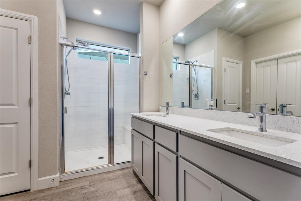 Trails Elizabeth Crk - Residential