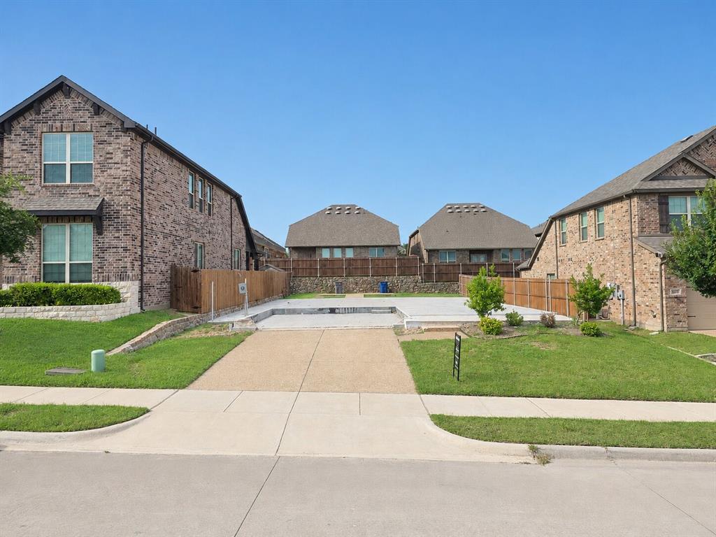 Build Your Dream Home in Auburndale – Melissa ISD! A rare opportunity awaits in the sought-after Auburndale neighborhood, zoned to top-rated Melissa ISD. This spacious homesite has already been cleared and prepped, with the existing foundation slab remaining—perfect for those looking to save time and construction costs. Whether you're a builder, investor, or future homeowner, this property offers endless possibilities for creating a custom residence tailored to your needs. Enjoy the convenience of nearby shopping, dining, and entertainment, plus easy access to Highways 75 and 121 for an effortless commute throughout North Dallas and beyond. Take advantage of this chance to start fresh while reusing part of the existing structure a smart, affordable way to build in one of Melissa’s most desirable communities!