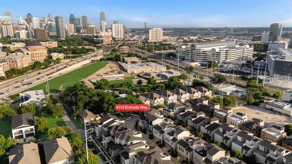 31 Dallas Square #2 - Residential