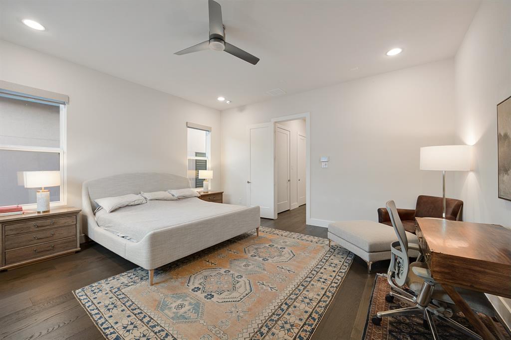 31 Dallas Square #2 - Residential