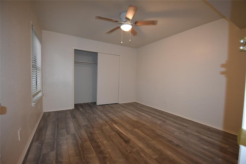 Nob Oak Condo - Residential