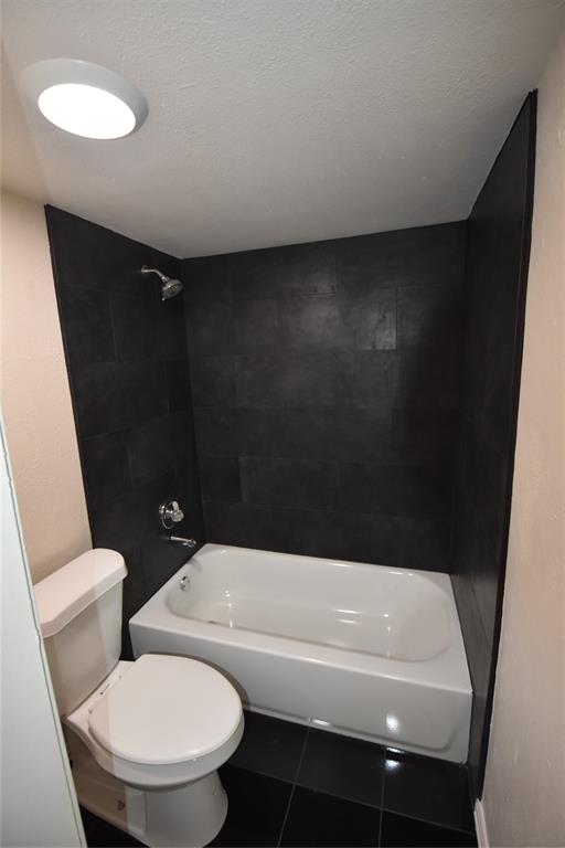 Nob Oak Condo - Residential