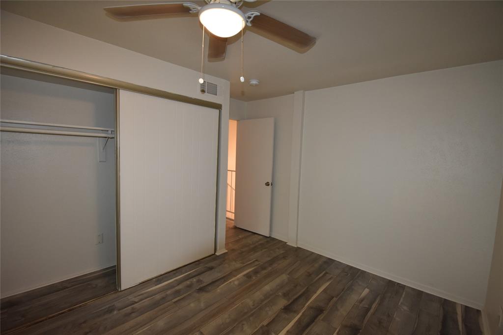Nob Oak Condo - Residential