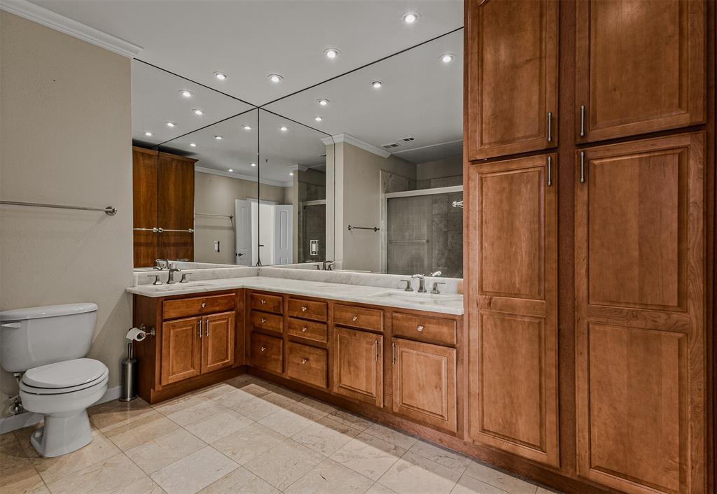 Renaissance On Turtle Creek Condo - Residential