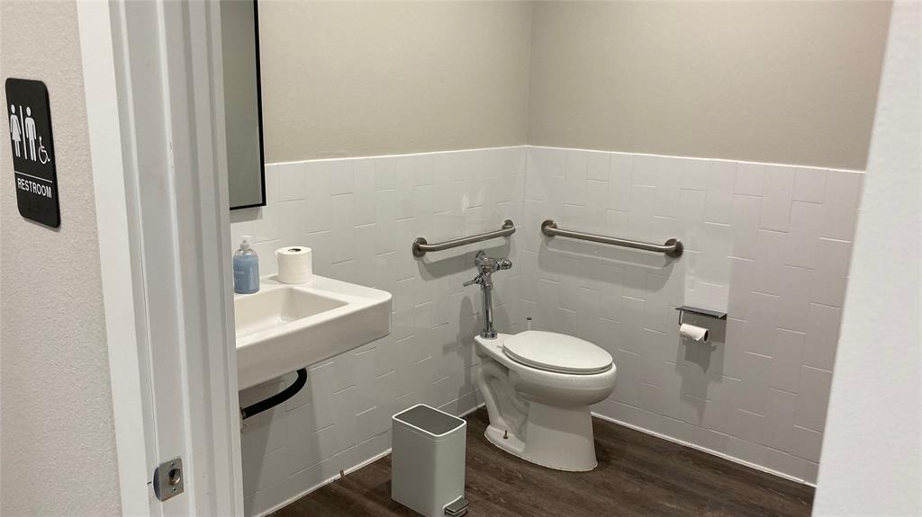 Celina Comm - Commercial Lease