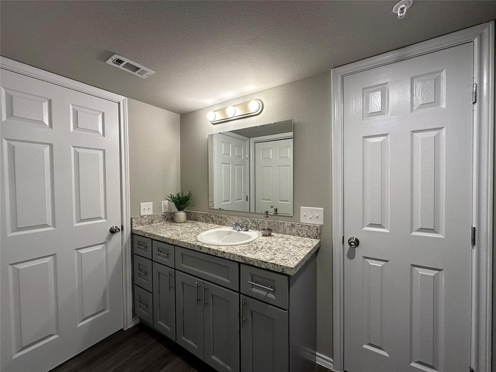 Sable Ridge Condos Ph 01-06 - Residential