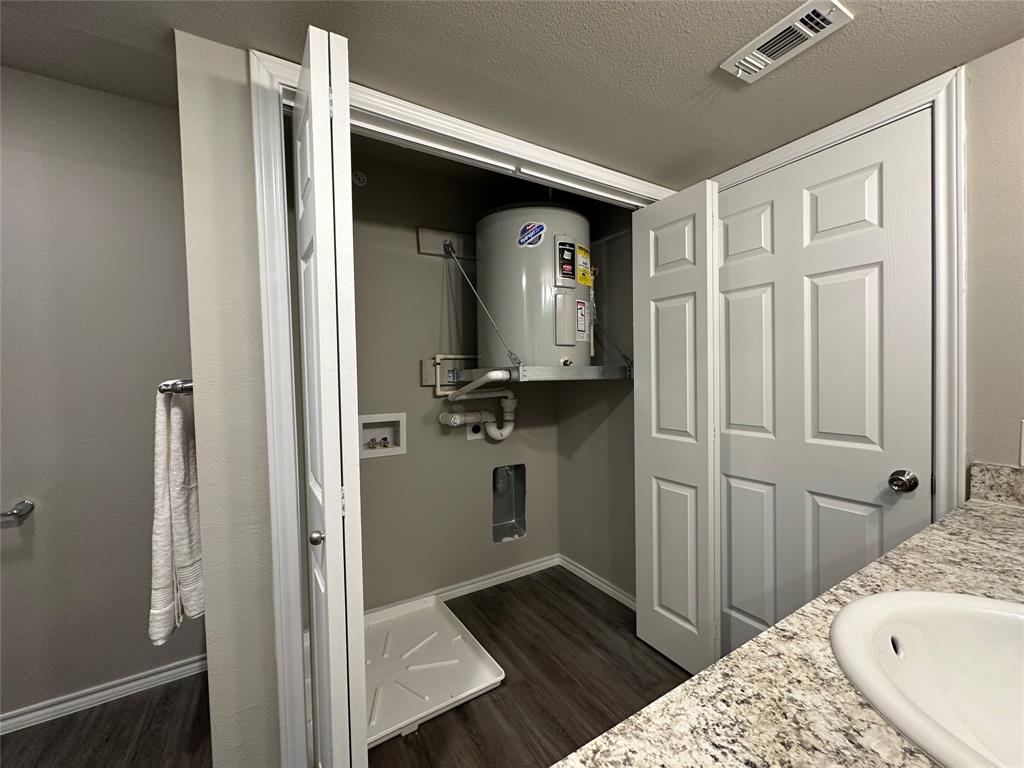 Sable Ridge Condos Ph 01-06 - Residential
