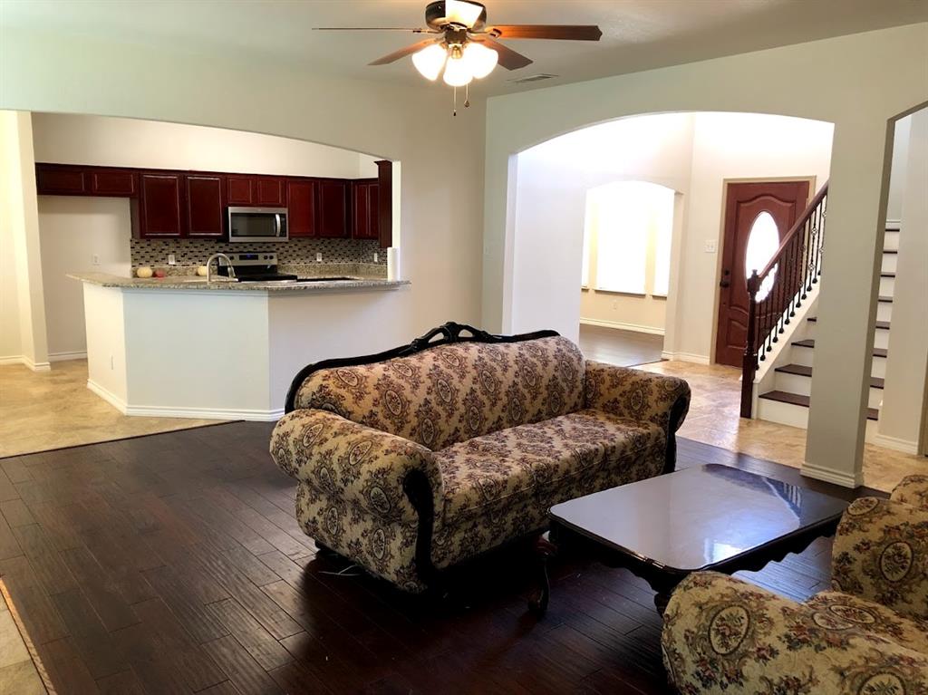 HUDSON CROSSING Ph3 - Residential Lease