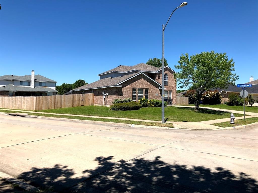 Entire property has been fully renovated with new kitchen, Gas cook top and oven, Granite top, Engineering floor, carper, and light fixtures .  Stately and spacious home just minutes from 190, boasts an open floor plan, upstairs game room.  Laminate flooring and tile at kitchen area.  Master suite is split for privacy and has a walk in closet, separate shower, and garden tub.  Upstairs are three bedrooms with Jack & Jill bath and private vanities.
Leasing for $3000.  Deposit required. Welcome section 8 application.