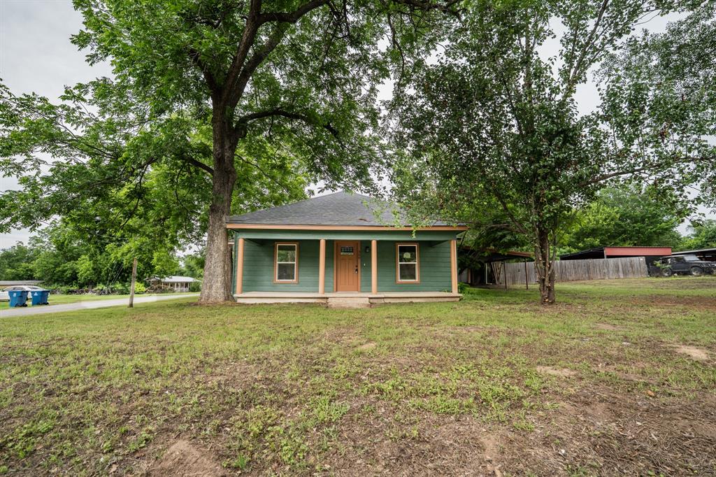 Lloyd - Residential